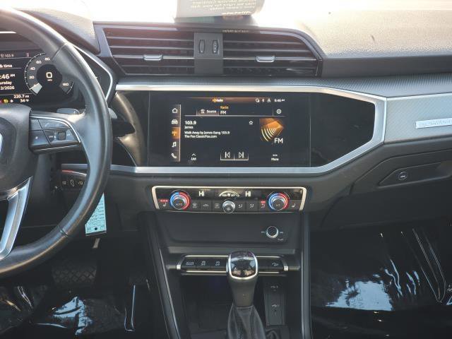 Used 2022 Audi Q3 2.0T Premium Plus AWD/4WD image 24