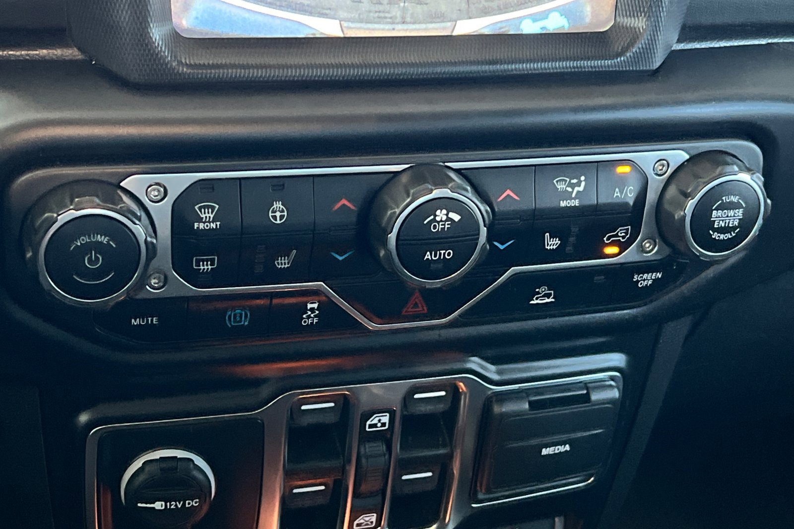 Used 2022 Jeep Wrangler Unlimited Rubicon 4xe w/ Steel Bumper Group image 21