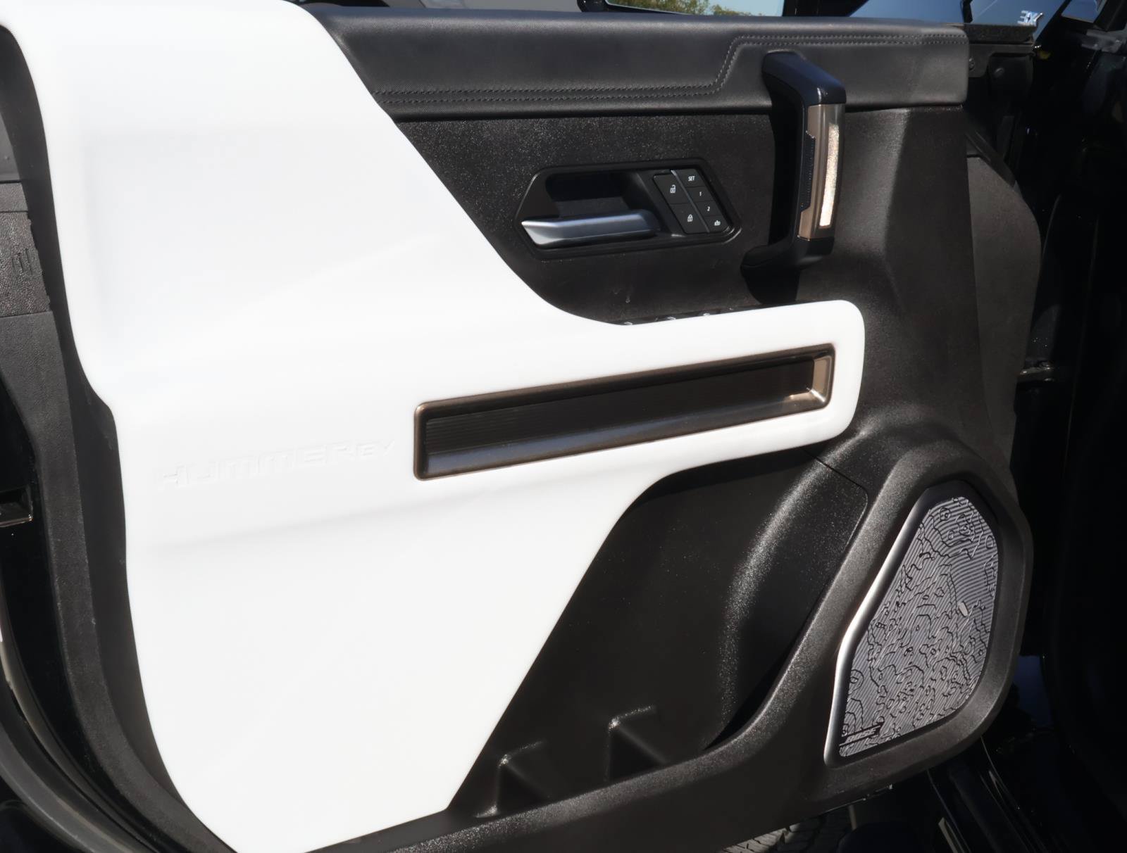 Used 2025 GMC Hummer EV 3X AWD/4WD image 16