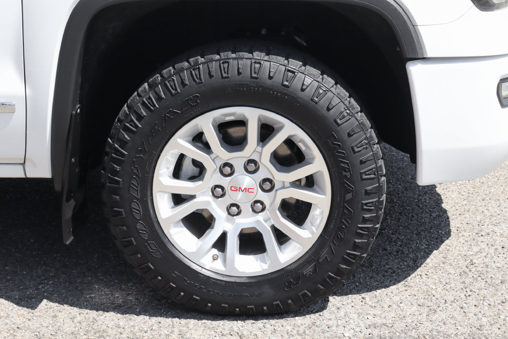 Used 2016 GMC Sierra 1500 SLE w/ All-Terrain Package AWD/4WD image 43