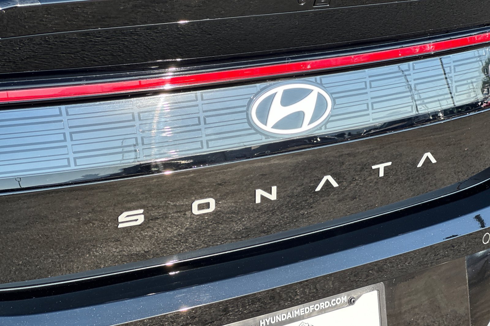 New 2025 Hyundai Sonata Limited FWD image 25