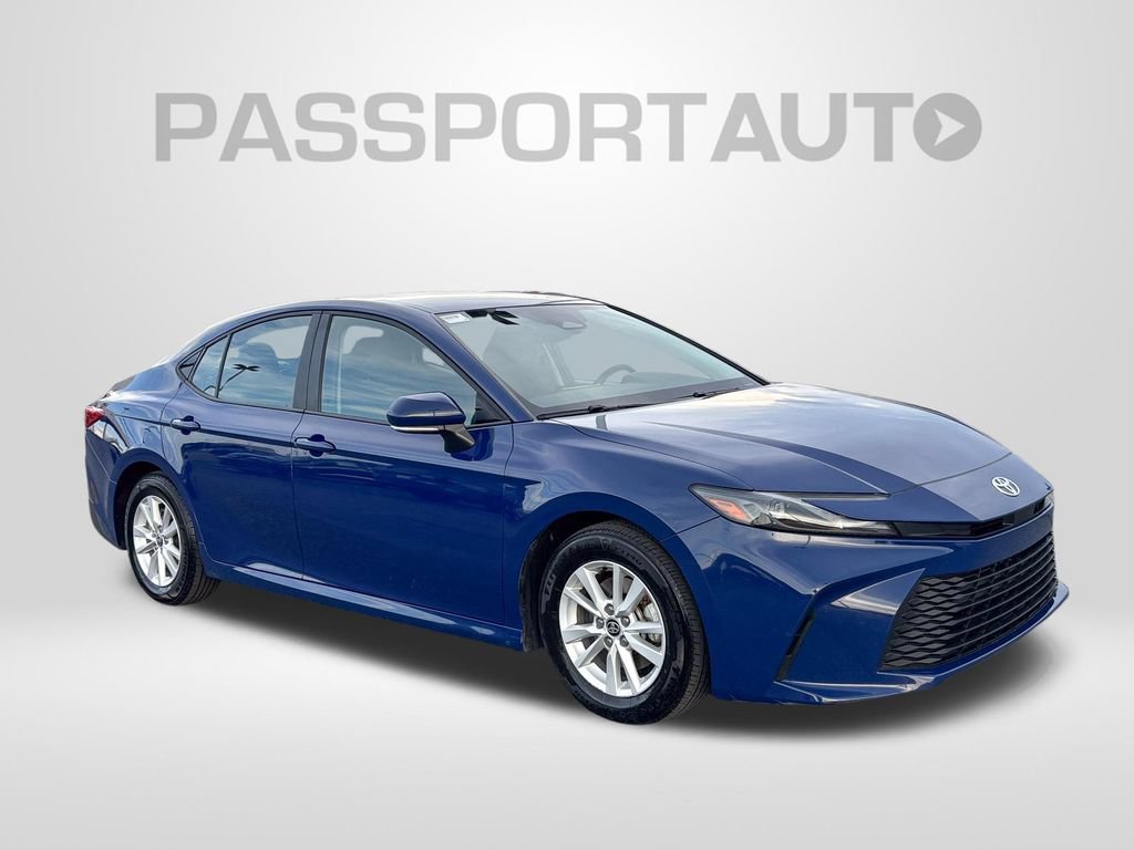 Used 2025 Toyota Camry LE FWD image 10