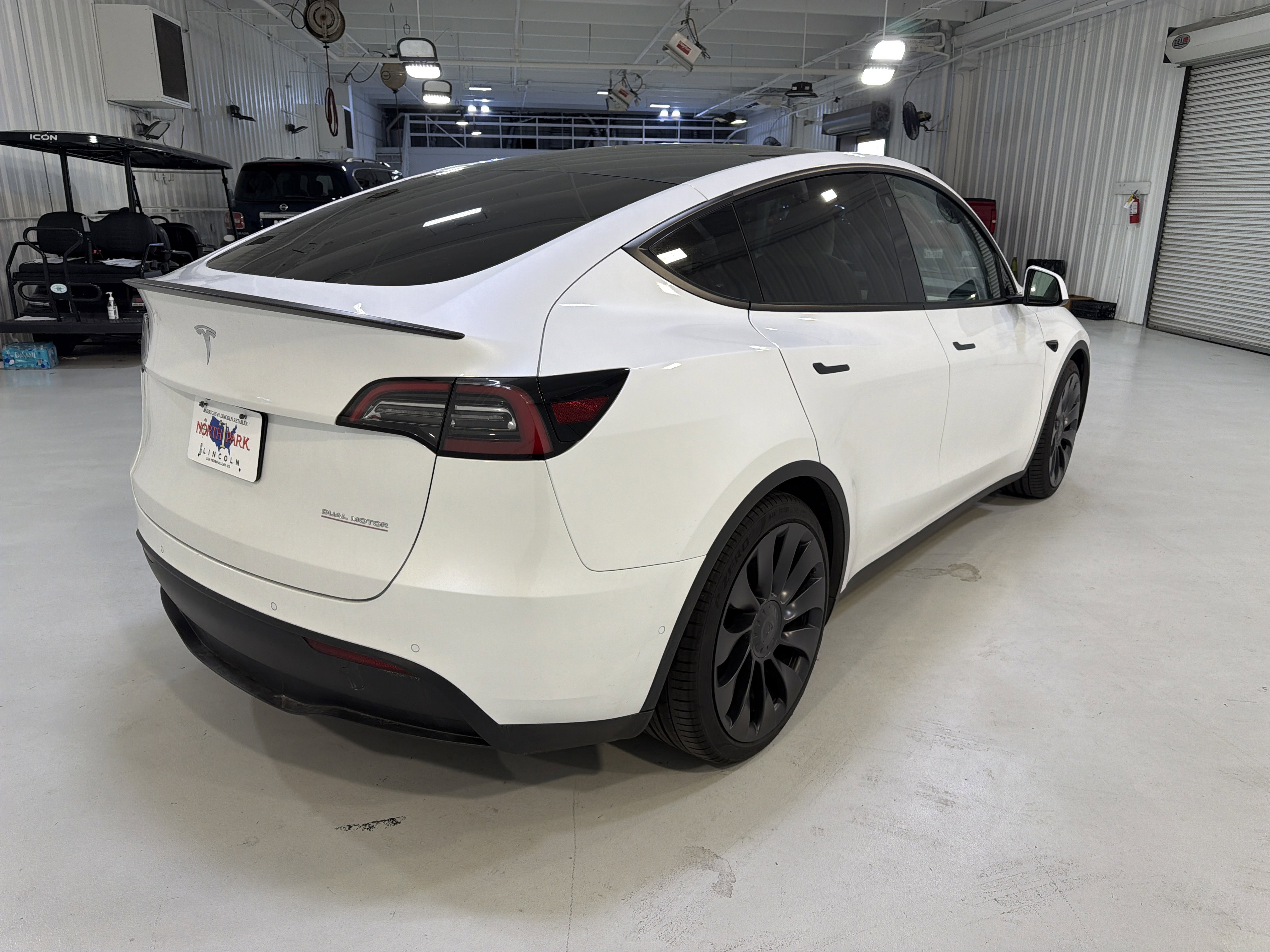 Used 2022 Tesla Model Y Performance AWD/4WD image 5