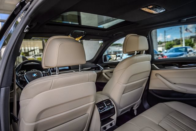 Used 2017 BMW 540i RWD image 45