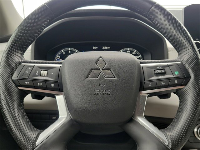 Used 2022 Mitsubishi Outlander SEL image 13