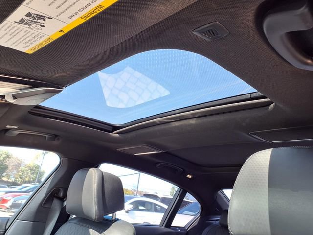 Used 2020 BMW 740i w/ M Sport Package image 30