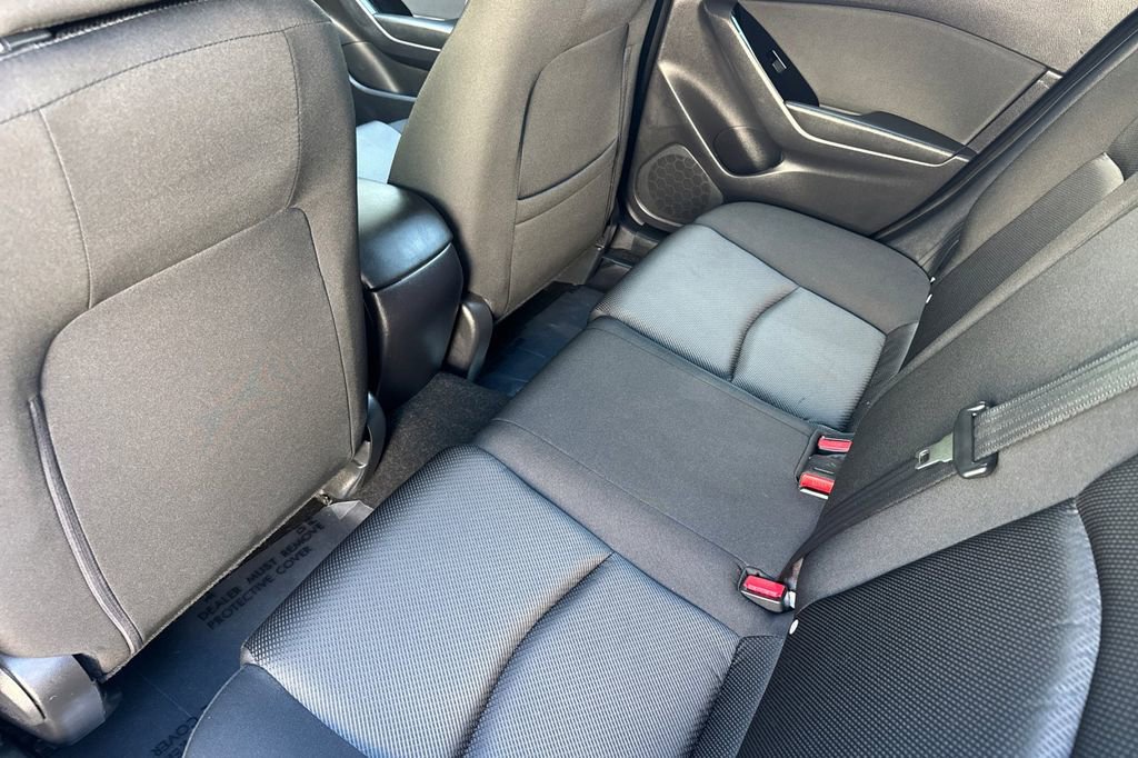 Used 2018 MAZDA MAZDA3 Sport FWD image 11