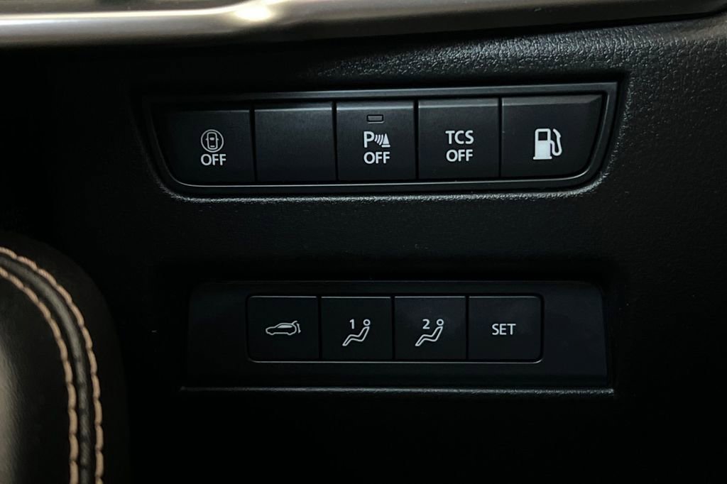 Certified 2024 MAZDA CX-90 Plug-In Hybrid w/ Premium Pkg image 32