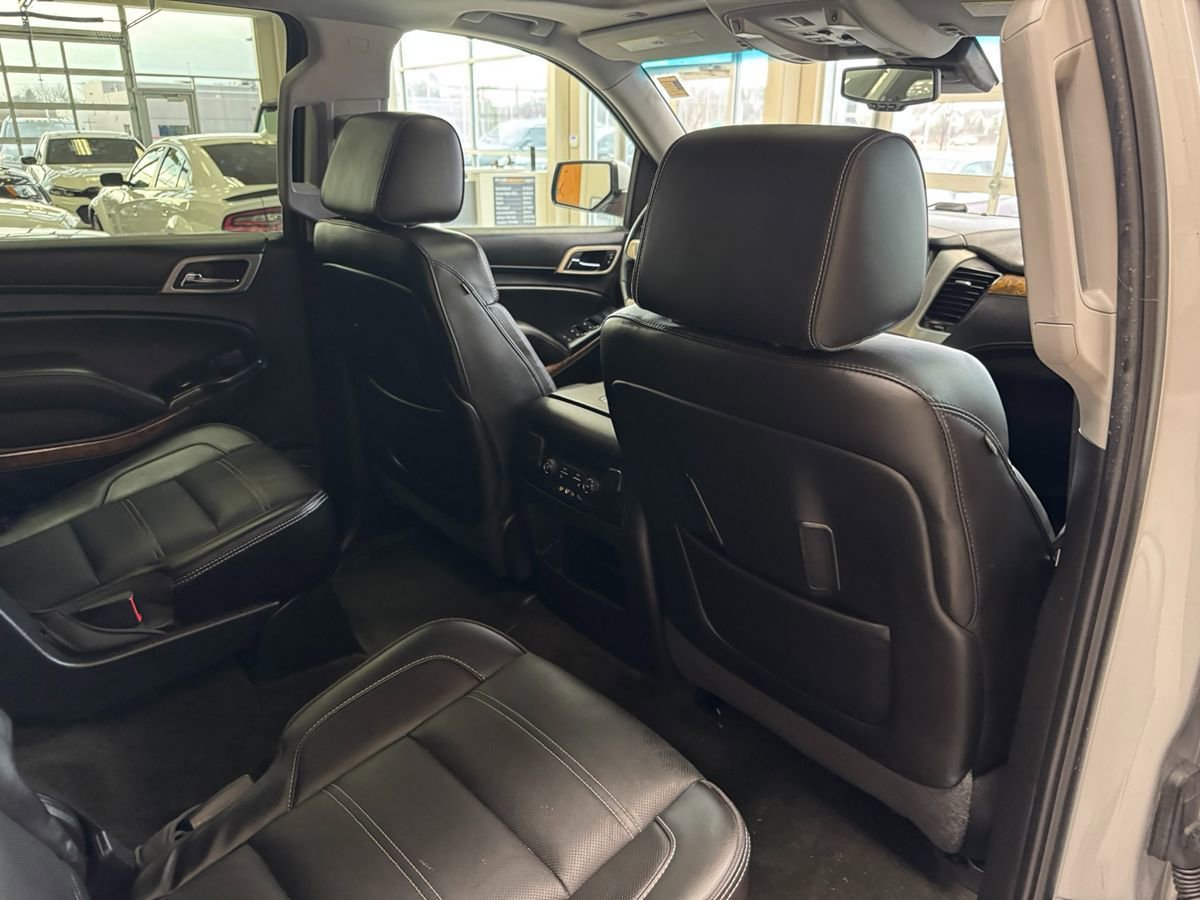 Used 2015 GMC Yukon Denali w/ Premium Package AWD/4WD image 47