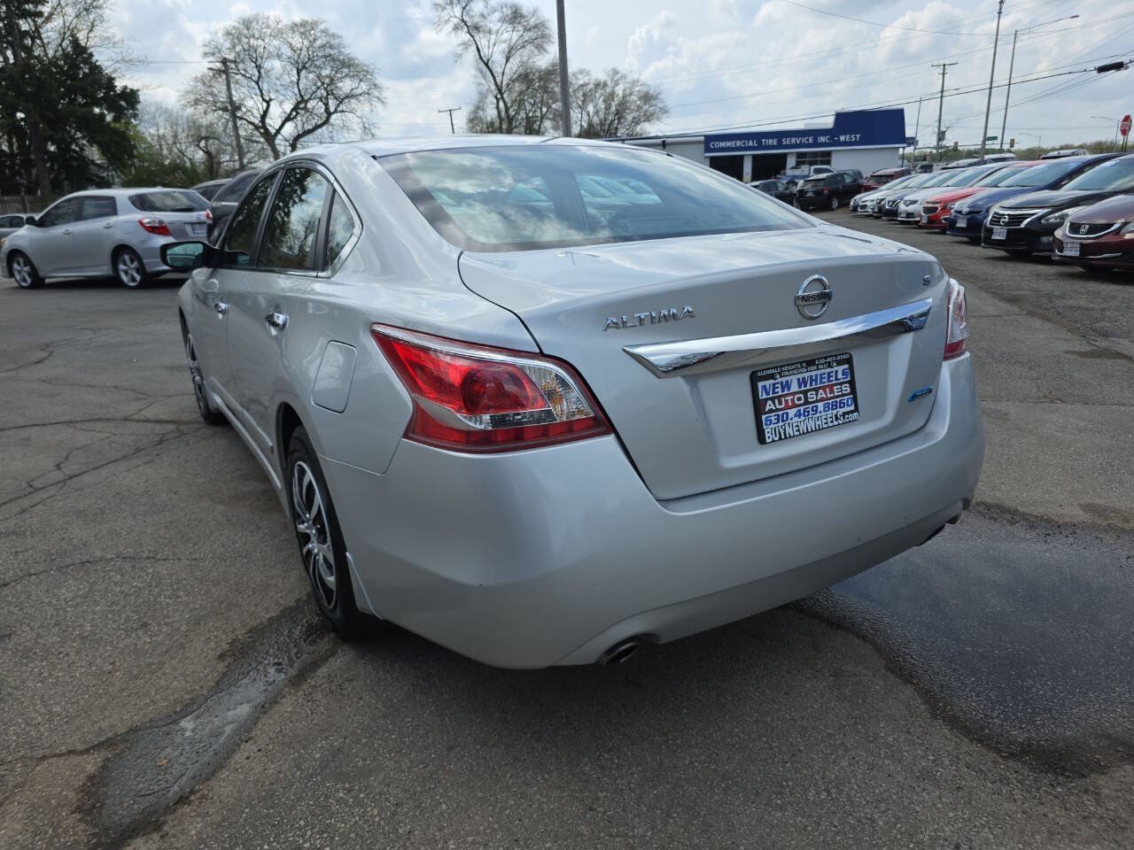 Used 2013 Nissan Altima 2.5 S FWD image 19