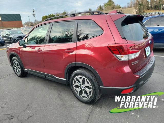 Used 2023 Subaru Forester Premium image 5