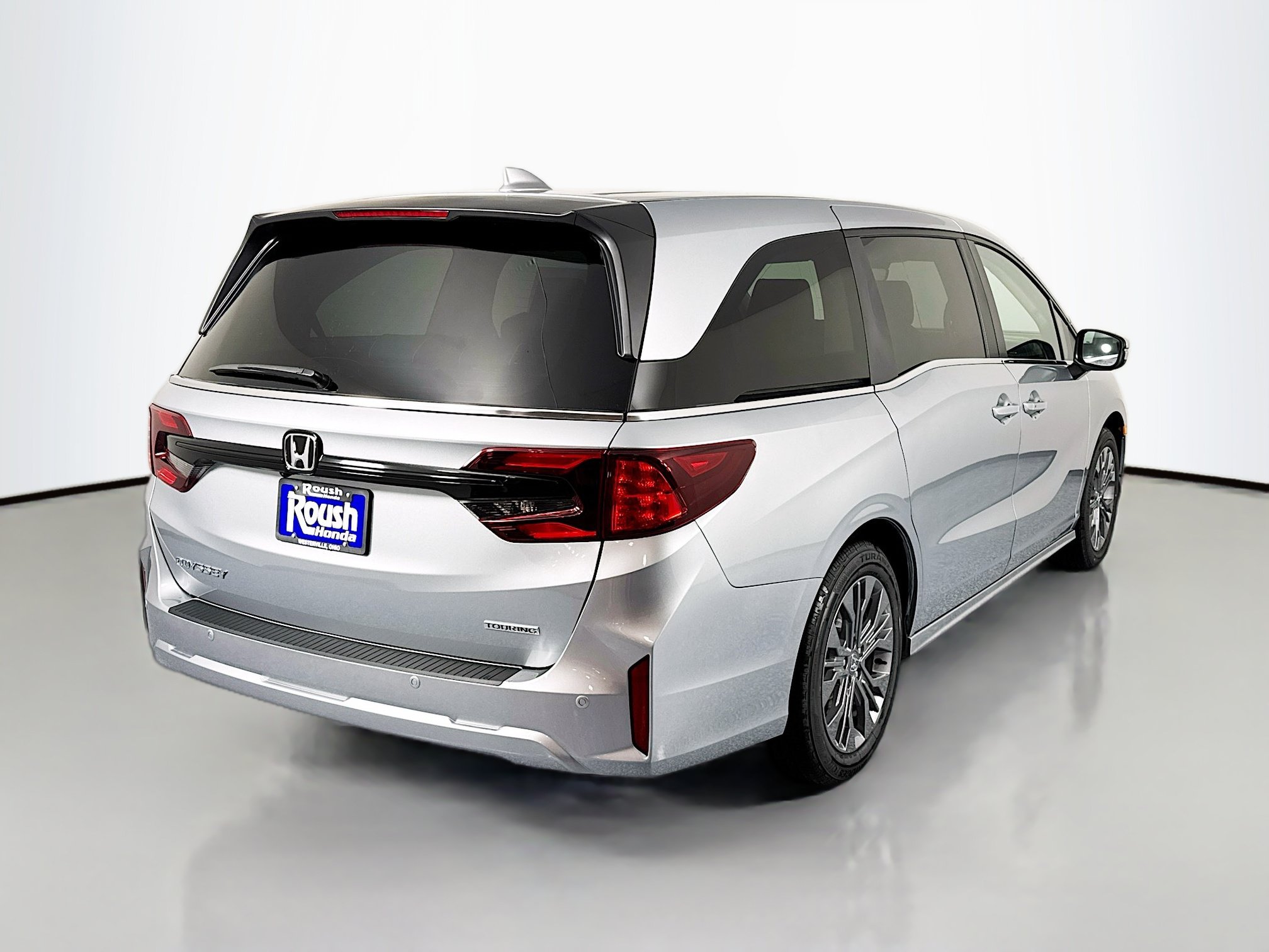 New 2026 Honda Odyssey Touring image 5