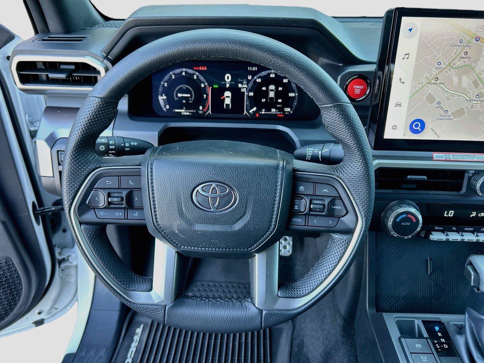 Used 2024 Toyota Tacoma TRD Sport AWD/4WD image 32