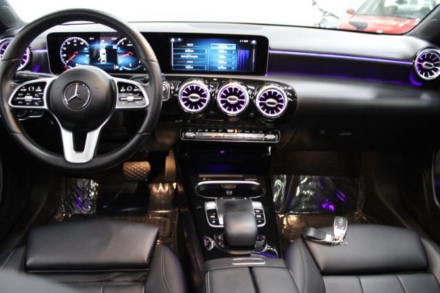 Used 2019 Mercedes-Benz A 220 4MATIC image 2
