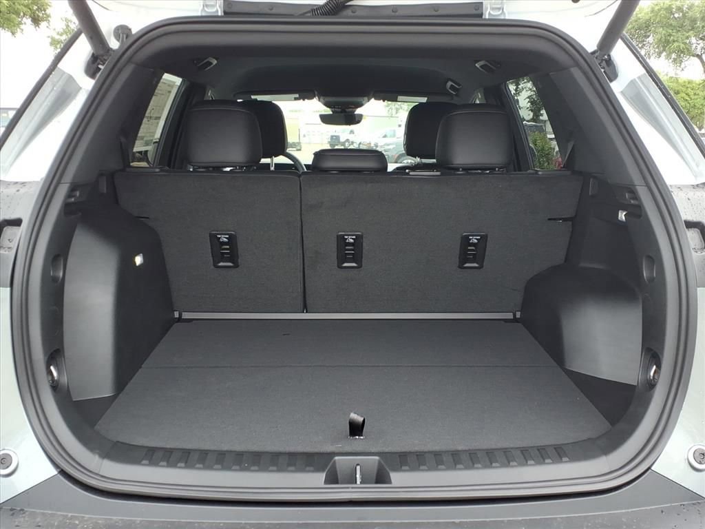 New 2026 Chevrolet Equinox LT w/ Convenience Package II image 10