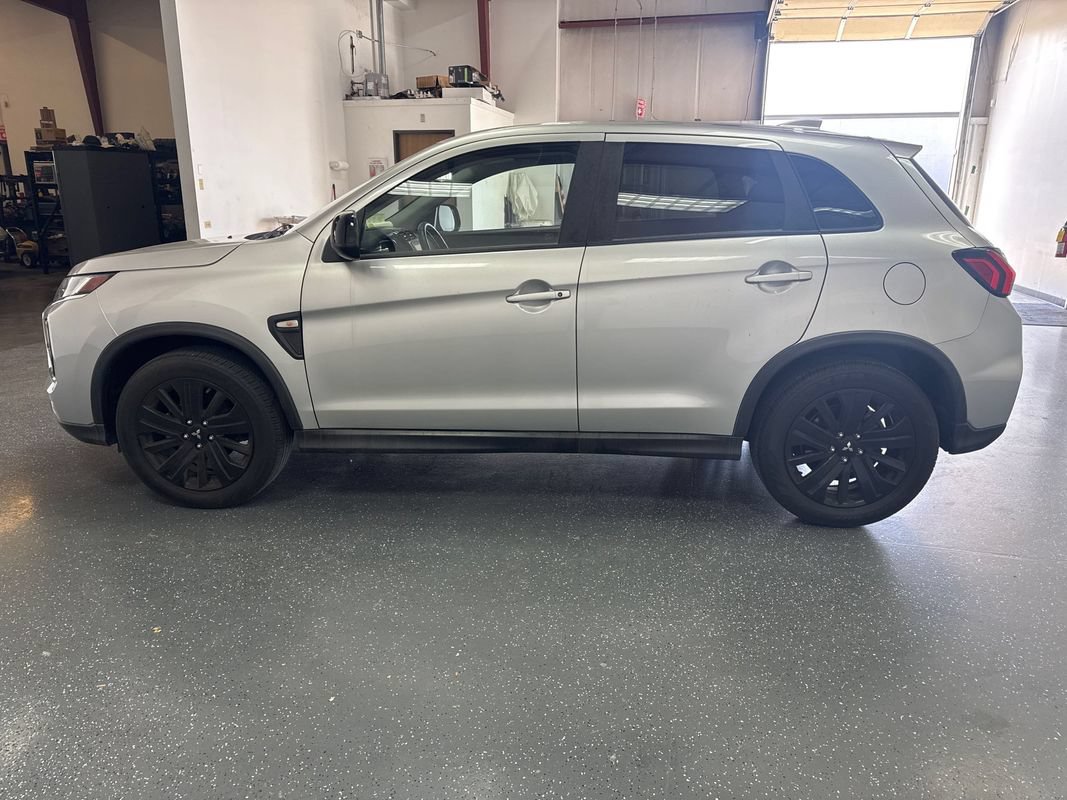 Used 2022 Mitsubishi Outlander Sport LE FWD image 7