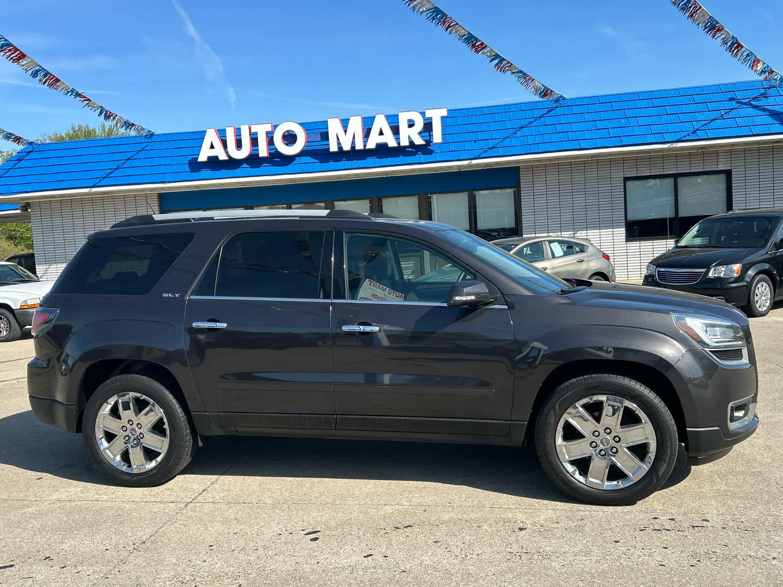 Used 2017 GMC Acadia Limited SLT FWD image 1