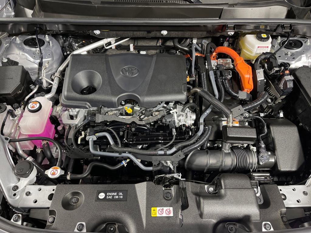 Used 2025 Toyota RAV4 XLE image 9