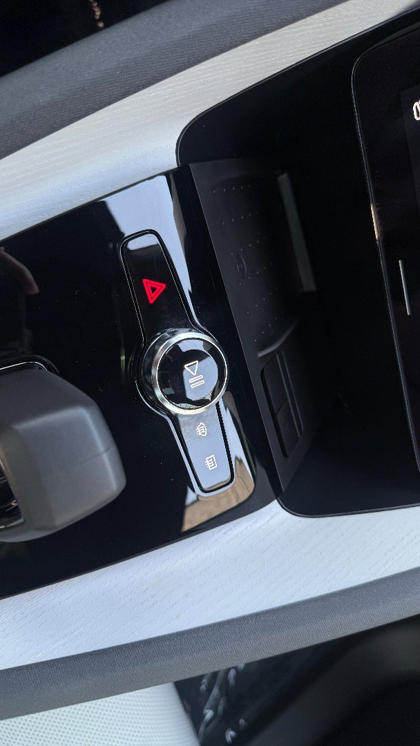 Used 2023 Polestar Polestar 2 PLUS w/ Pilot Pack image 27