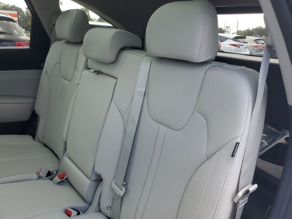 New 2026 Kia Sorento S w/ S Panoramic Sunroof Package image 22
