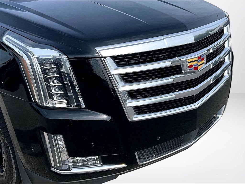 Used 2019 Cadillac Escalade Premium Luxury AWD/4WD image 29