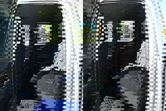 Used 2023 GMC Sierra 1500 Elevation image 24