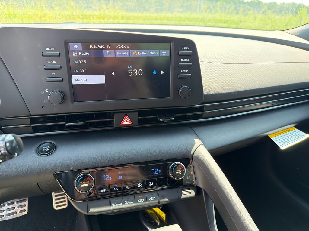 Certified 2025 Hyundai Elantra Sport FWD image 26