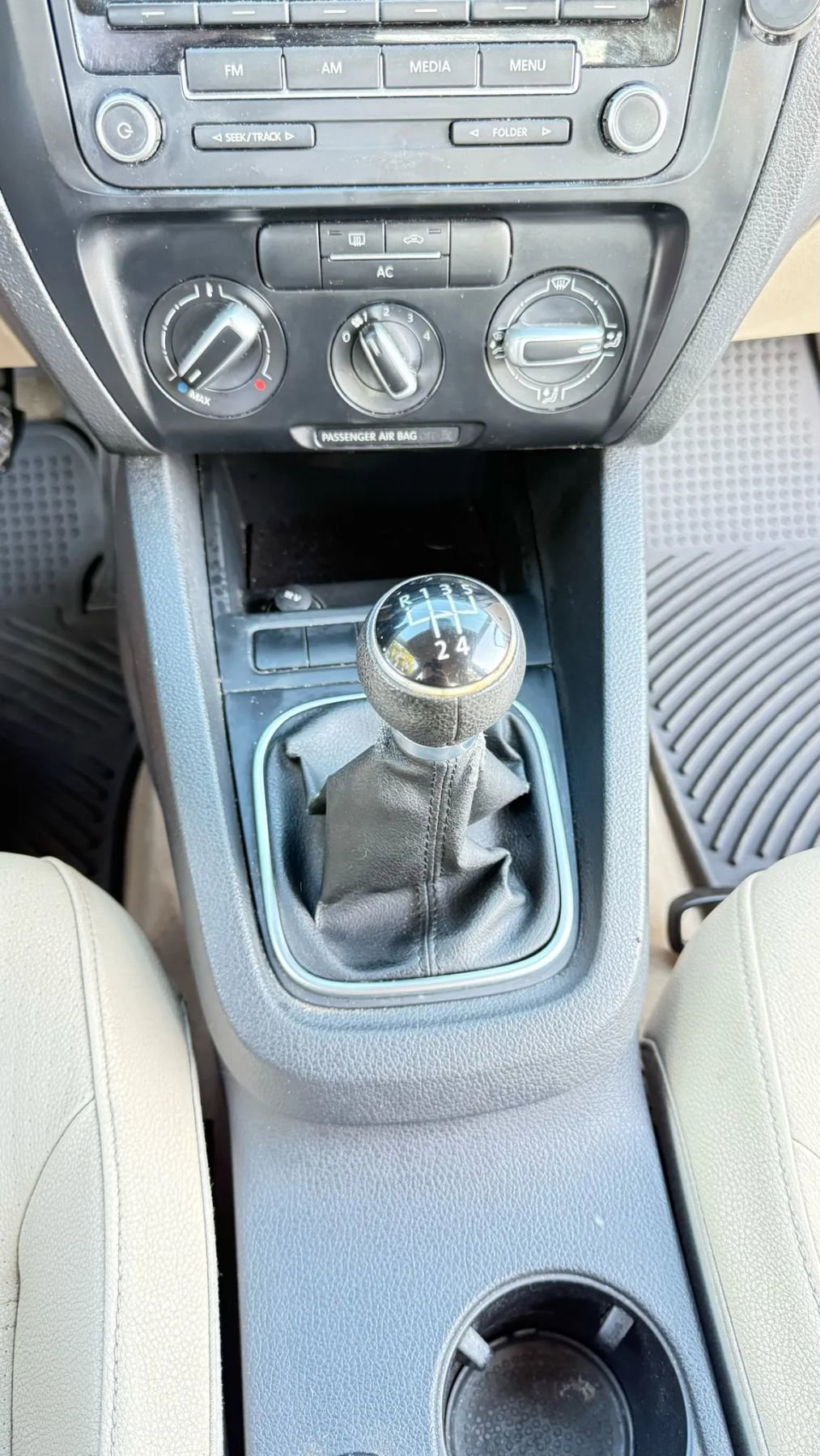 Used 2012 Volkswagen Jetta SE image 14