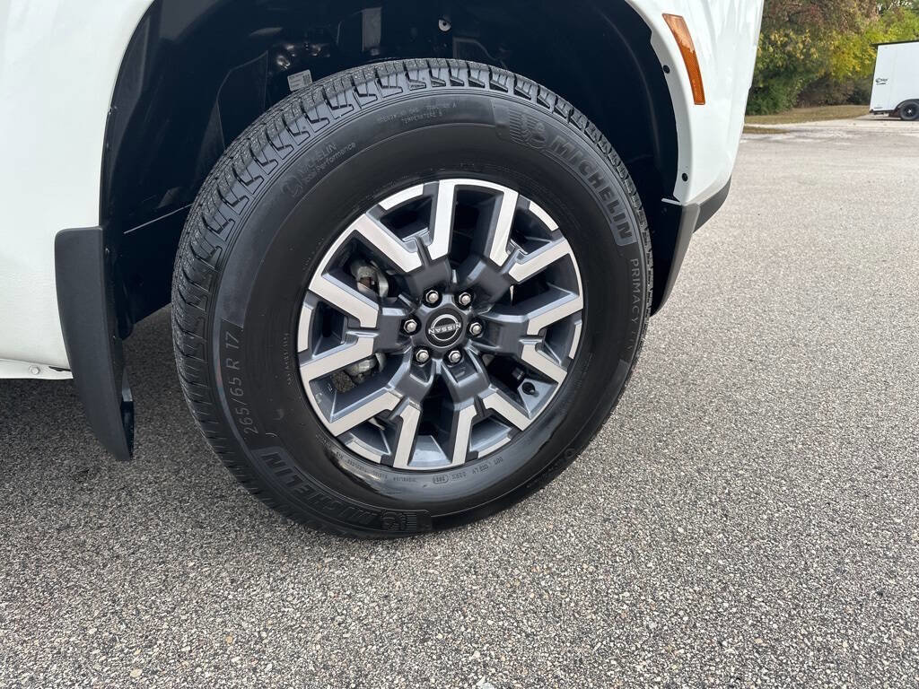 Used 2024 Nissan Frontier SL w/ Technology Package image 19