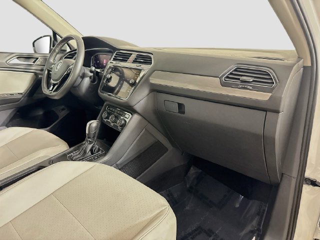 Used 2021 Volkswagen Tiguan SEL FWD image 29