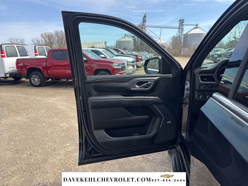 Certified 2023 Chevrolet Tahoe LT w/ Luxury Package AWD/4WD image 16
