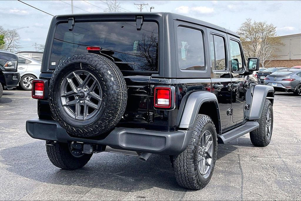 Used 2024 Jeep Wrangler Sport S AWD/4WD image 16