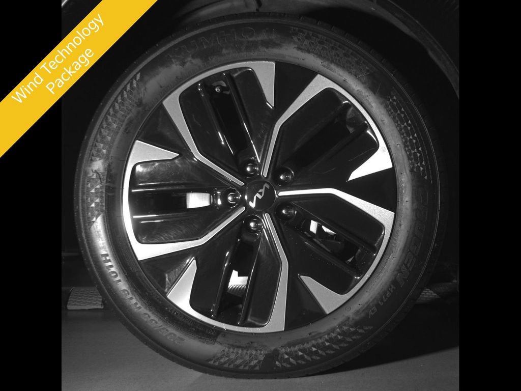 Certified 2023 Kia EV6 Wind w/ Wind Technology Package AWD/4WD image 14