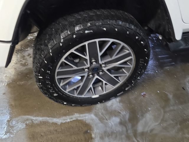 Used 2024 Jeep Wrangler High Altitude AWD/4WD image 17