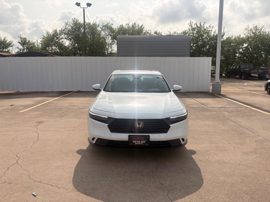 Used 2024 Honda Accord EX image 2