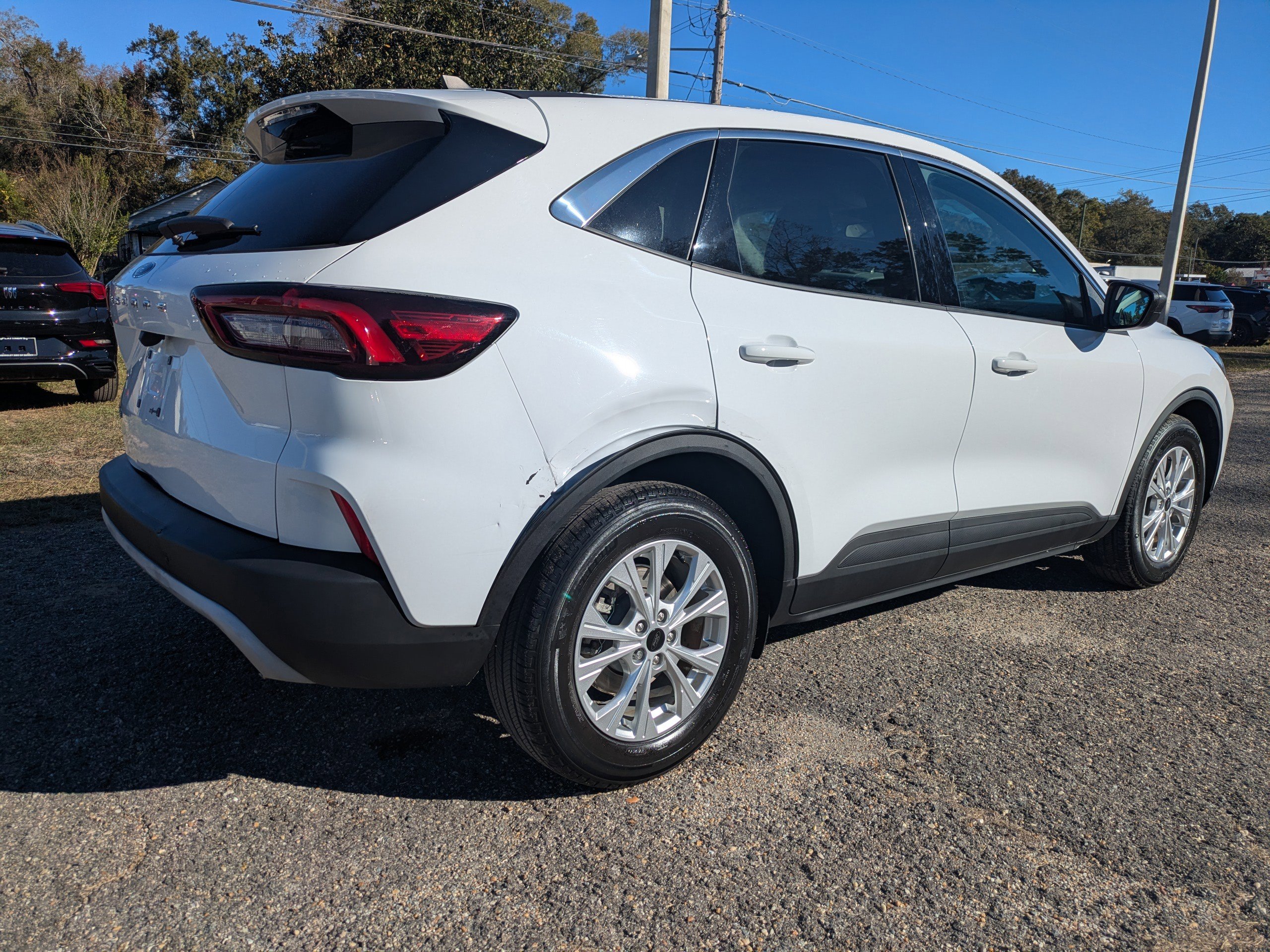 Used 2023 Ford Escape Active image 5