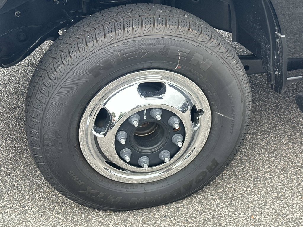 New 2026 RAM 3500 Tradesman AWD/4WD image 9