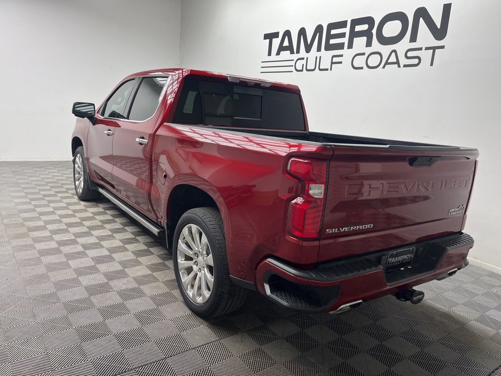 Used 2022 Chevrolet Silverado 1500 High Country w/ Technology Package image 3