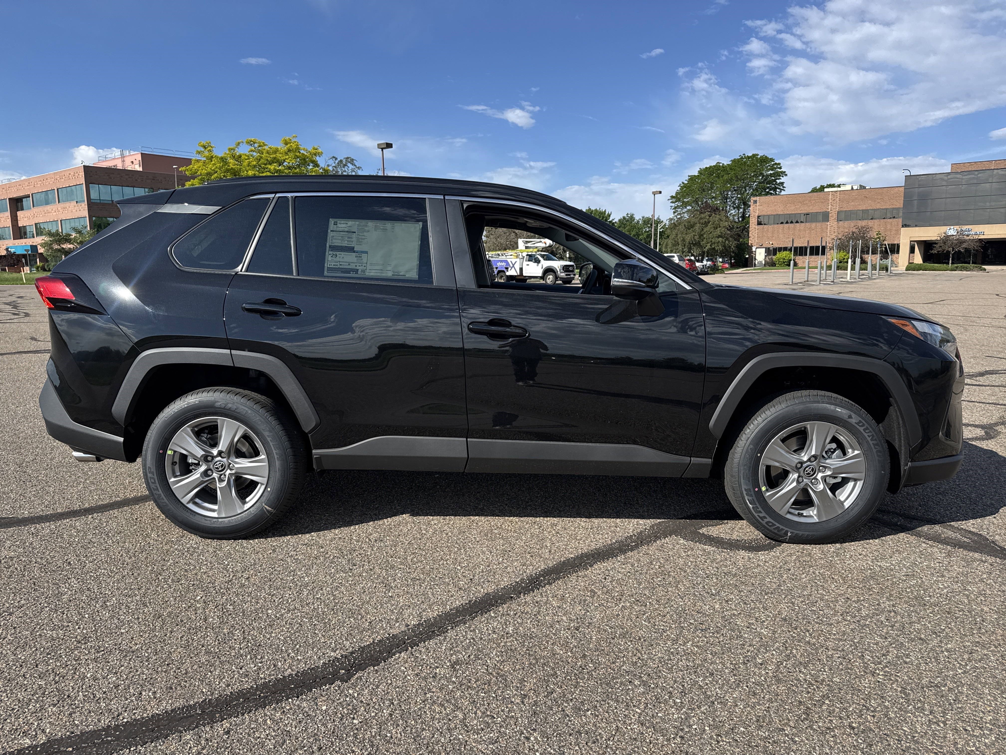 New 2025 Toyota RAV4 XLE image 6