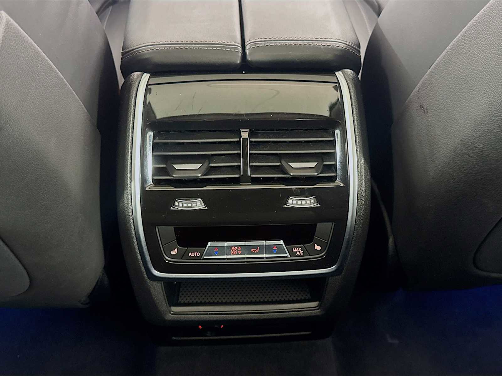 Used 2025 BMW X7 xDrive40i image 47