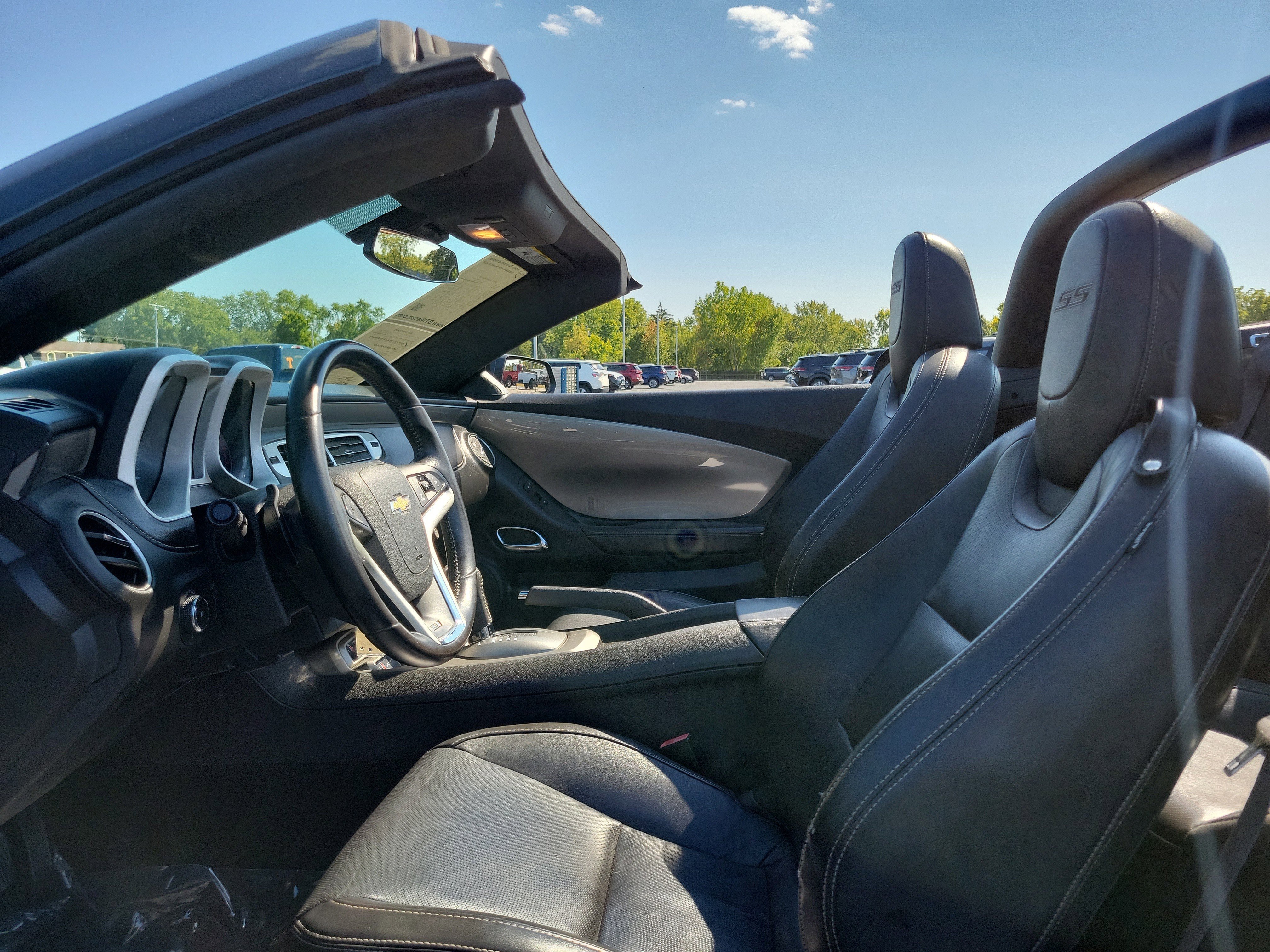 Used 2015 Chevrolet Camaro SS image 12