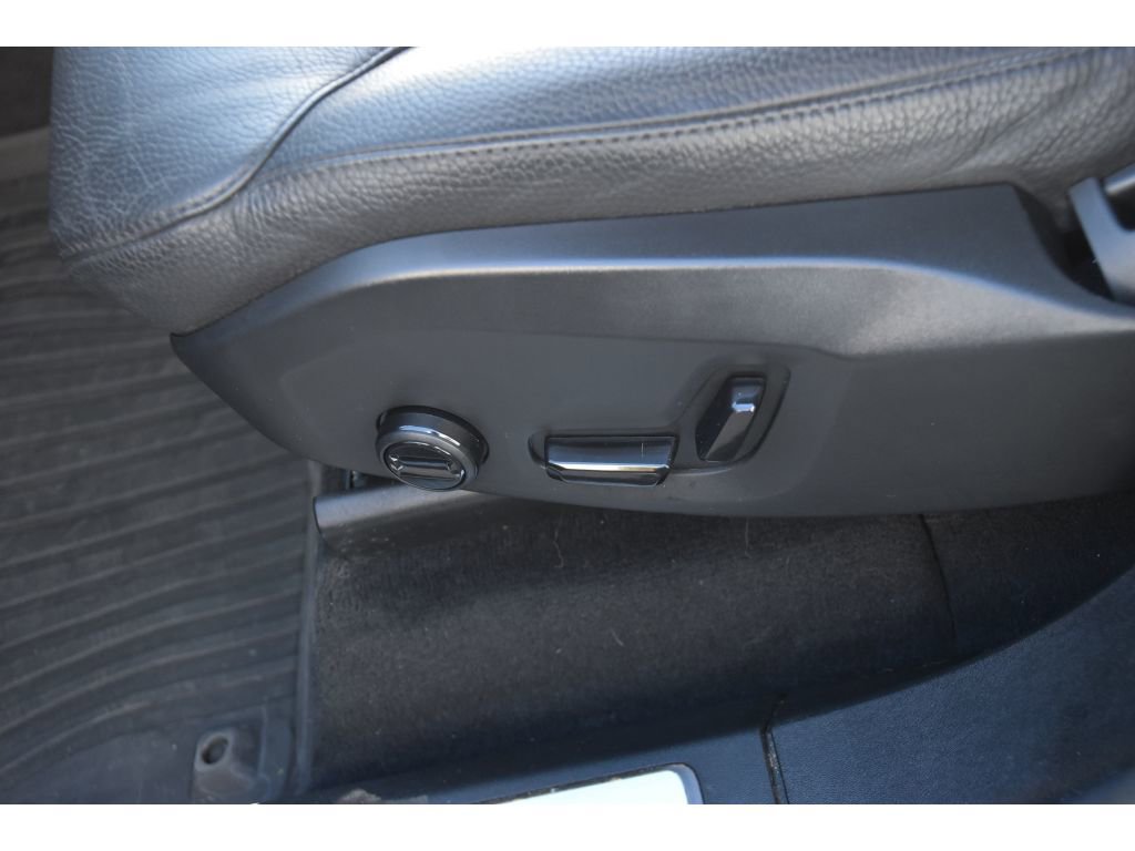 Used 2024 Volvo XC90 T8 Plus w/ Protection Package image 35