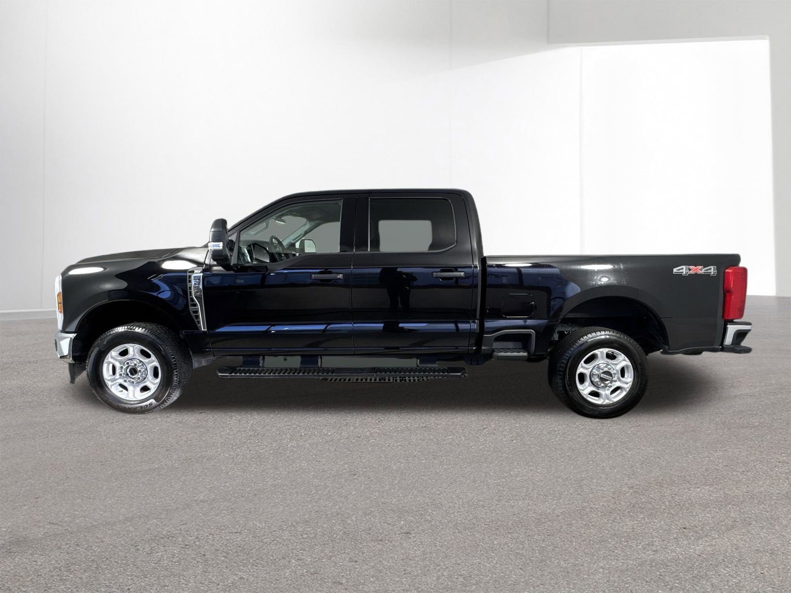 Used 2025 Ford F250 XLT image 28