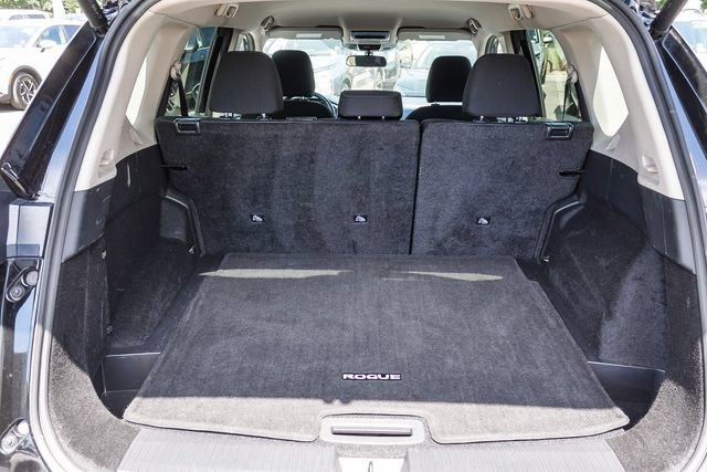 Used 2025 Nissan Rogue SV FWD image 27