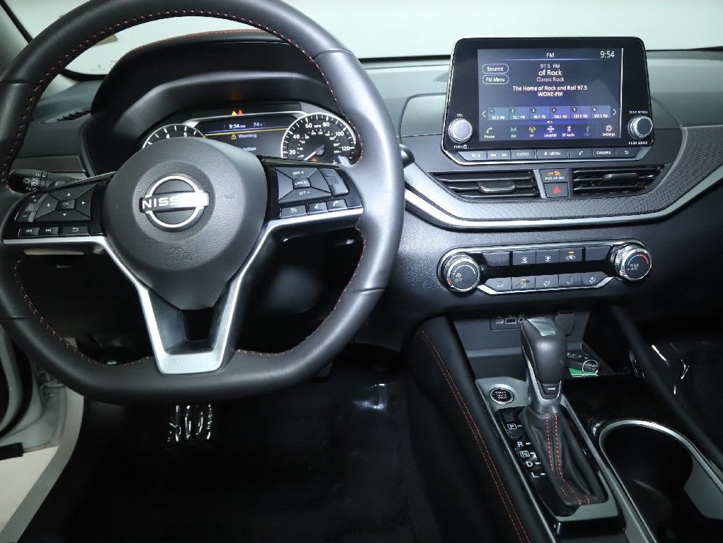 Certified 2025 Nissan Altima 2.5 SR AWD/4WD image 28