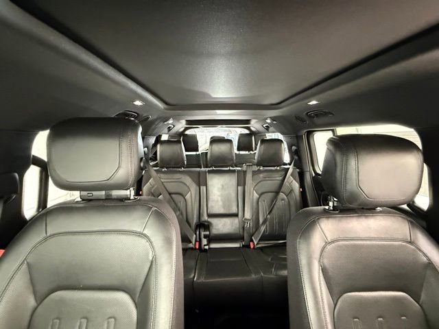 Used 2023 Land Rover Defender 130 X AWD/4WD image 34