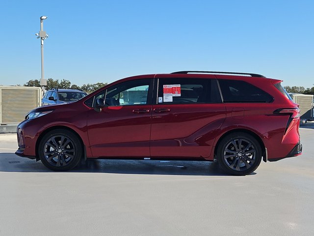 New 2026 Toyota Sienna XSE FWD image 5
