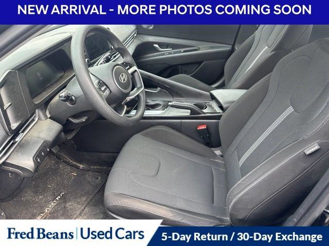 Certified 2024 Hyundai Elantra SE FWD image 11