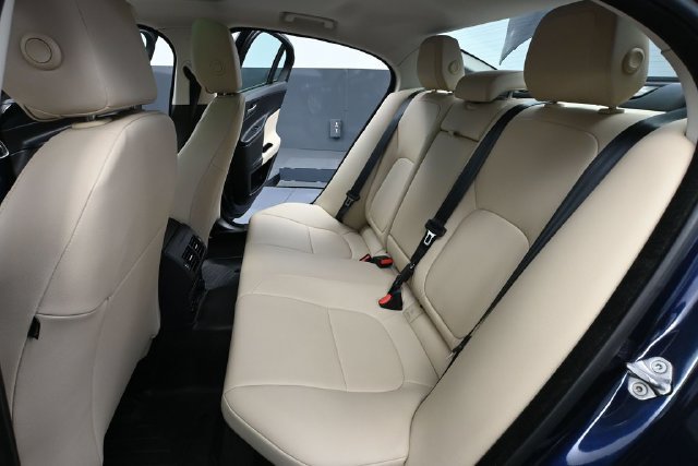 Used 2018 Jaguar XE Premium AWD/4WD image 32