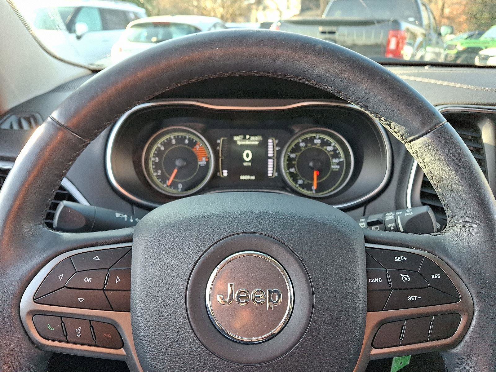 Used 2019 Jeep Cherokee Latitude w/ Cold Weather Group image 20